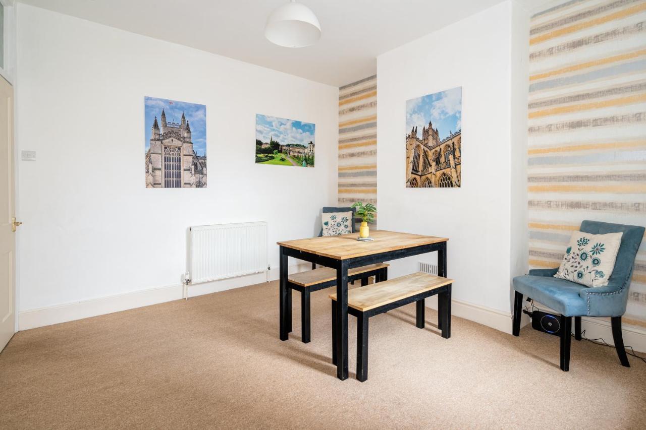 Ferienhaus Fantastic, Spacious 3 Bedroom House With Garden Bath